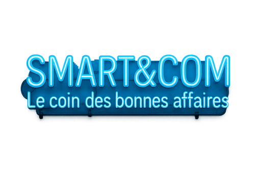 Logo SMART&COM Le coin des bonnes affaires. néon bleu, tres réaliste en tube style enseigne lumimneuse. gros lettrage sur foncd transparent